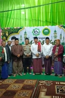 Warga Batujaya Peringati Maulid Nabi Muhammad SAW di Masjid Jami Al-Ikhlas