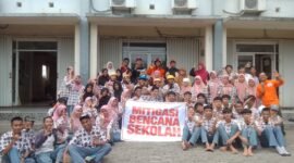 PKBM Binar menggelar mitigasi bencana gempa bumi (doc. Ist/pb)