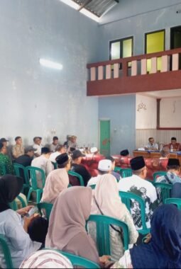 Warga Ambit Desak Pemberhentian Kuwu, Soroti Dugaan Penyimpangan Anggaran