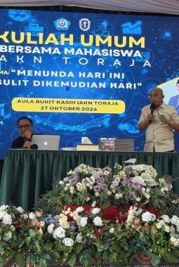 Benyamin Patondok Motivasi Mahasiswa IAKN Toraja: Bangun Disiplin, Kemandirian, dan Masa Depan Gemilang