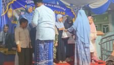 Direktur PT Cahaya Putri Teknik Syukuran Berangkatkan Orang Tua (Foto: Istimewa)